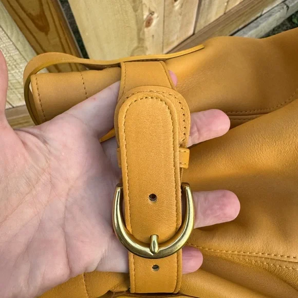 Vintage Coach Crossbody Buckle Bag - Picture 6 of 13